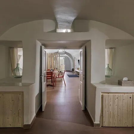 Blue Dolphins Hotel 3*