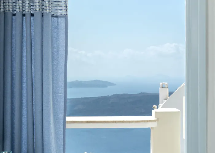 Blue Dolphins 3* Firostefani