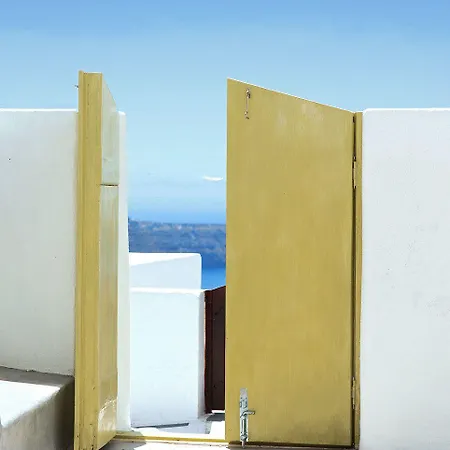 Blue Dolphins 3* Fira (Santorini)