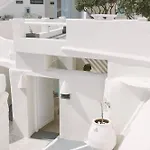 蓝海豚公寓 酒店 菲罗斯特法尼
