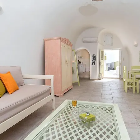 Blue Dolphins Hotel 3*