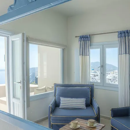 Blue Dolphins 3*