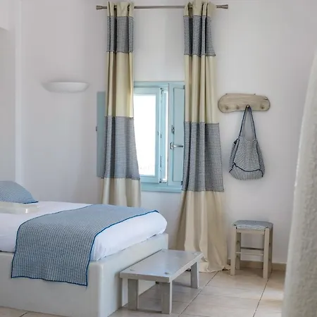 Hotel Blue Dolphins 3*