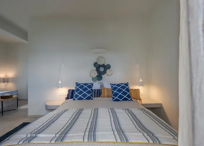 蓝海豚公寓 酒店 菲罗斯特法尼