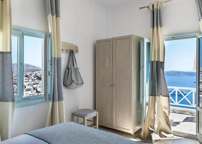 蓝海豚公寓 3* 菲罗斯特法尼