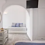 Blue Dolphins Hotel Firostefani