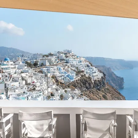 Blue Dolphins Hotell 3*