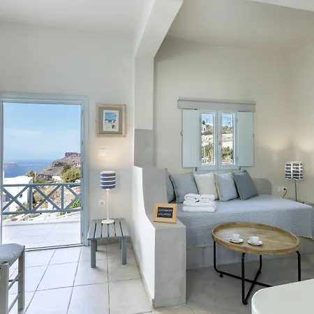 Blue Dolphins Hotell 3*