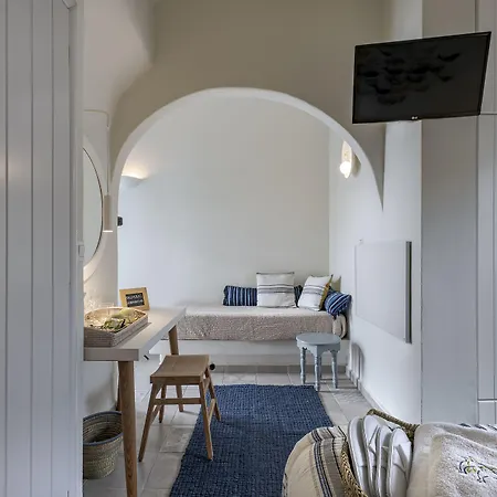 Hotell Blue Dolphins 3*