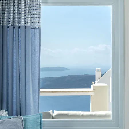 Blue Dolphins 3* Fira (Santorini)