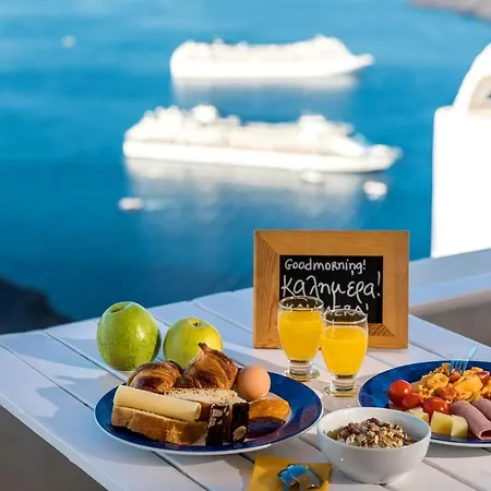Blue Dolphins Hotel 3*