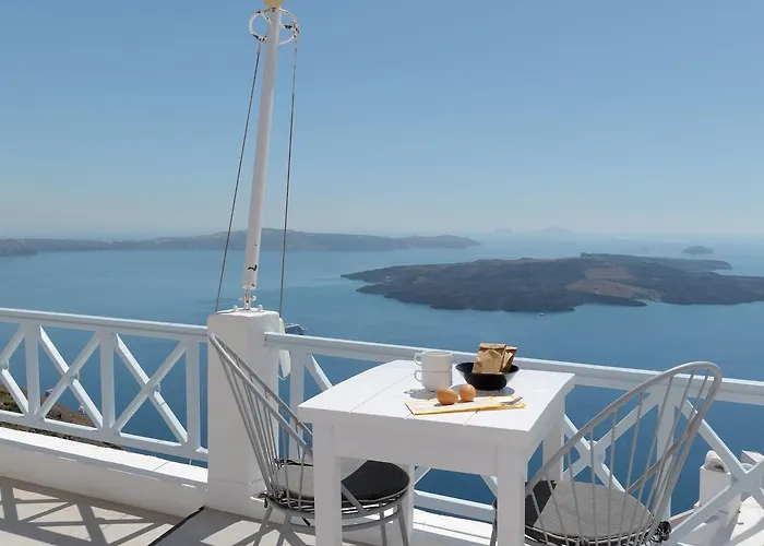 Blue Dolphins Hotel 3*