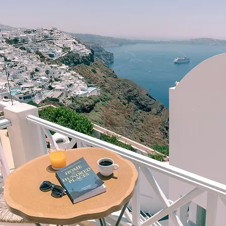 Blue Dolphins فندق