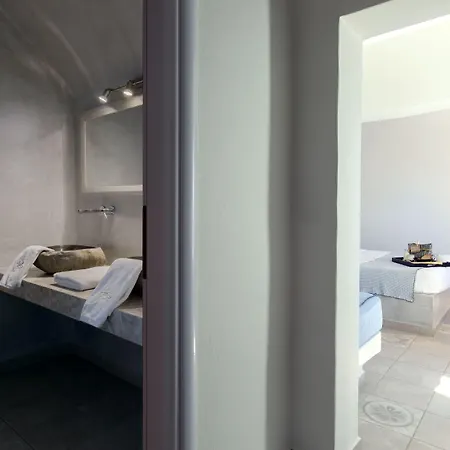 Blue Dolphins فِروستيفاني