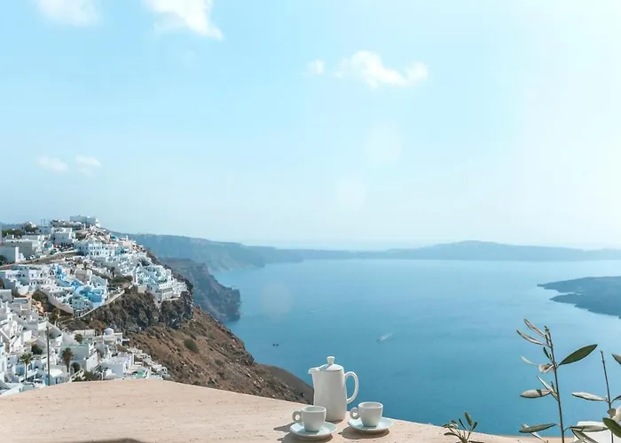 Blue Dolphins Hotel 3*